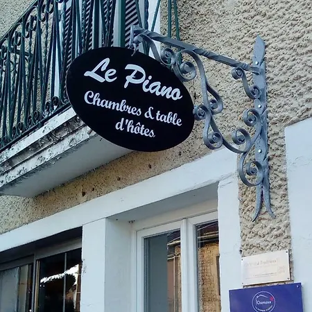 Le Piano Guest house *